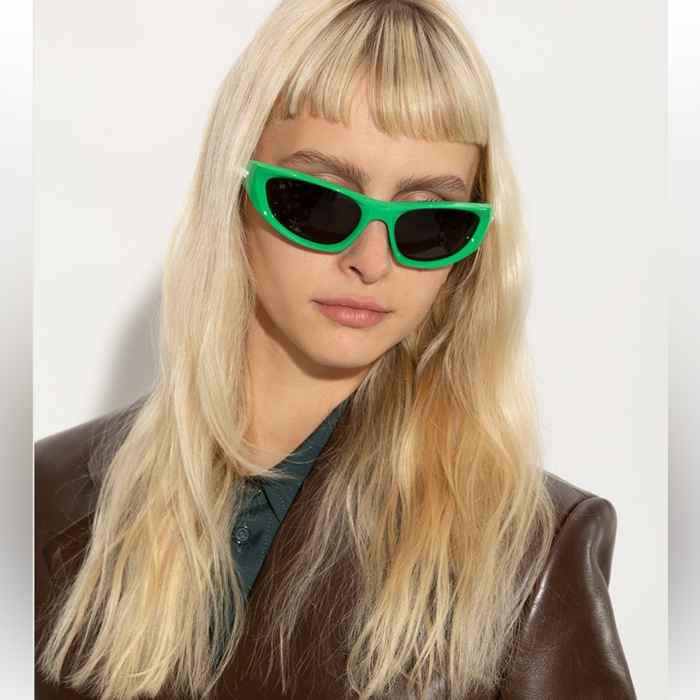 New! Authentic BOTTEGA VENETA Sunglasses.